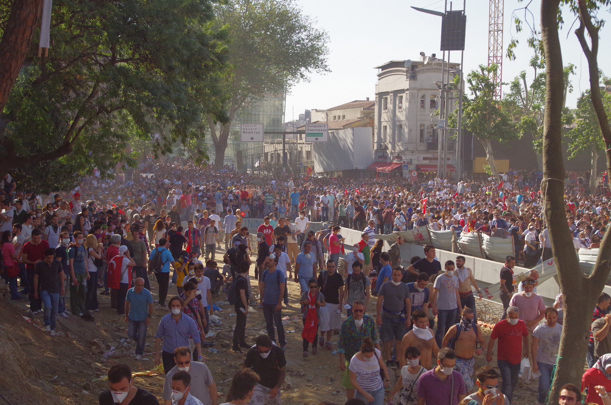 ¿Tragedia o cercamiento?: Imaginar y promulgar Parque Gezi como bien común
