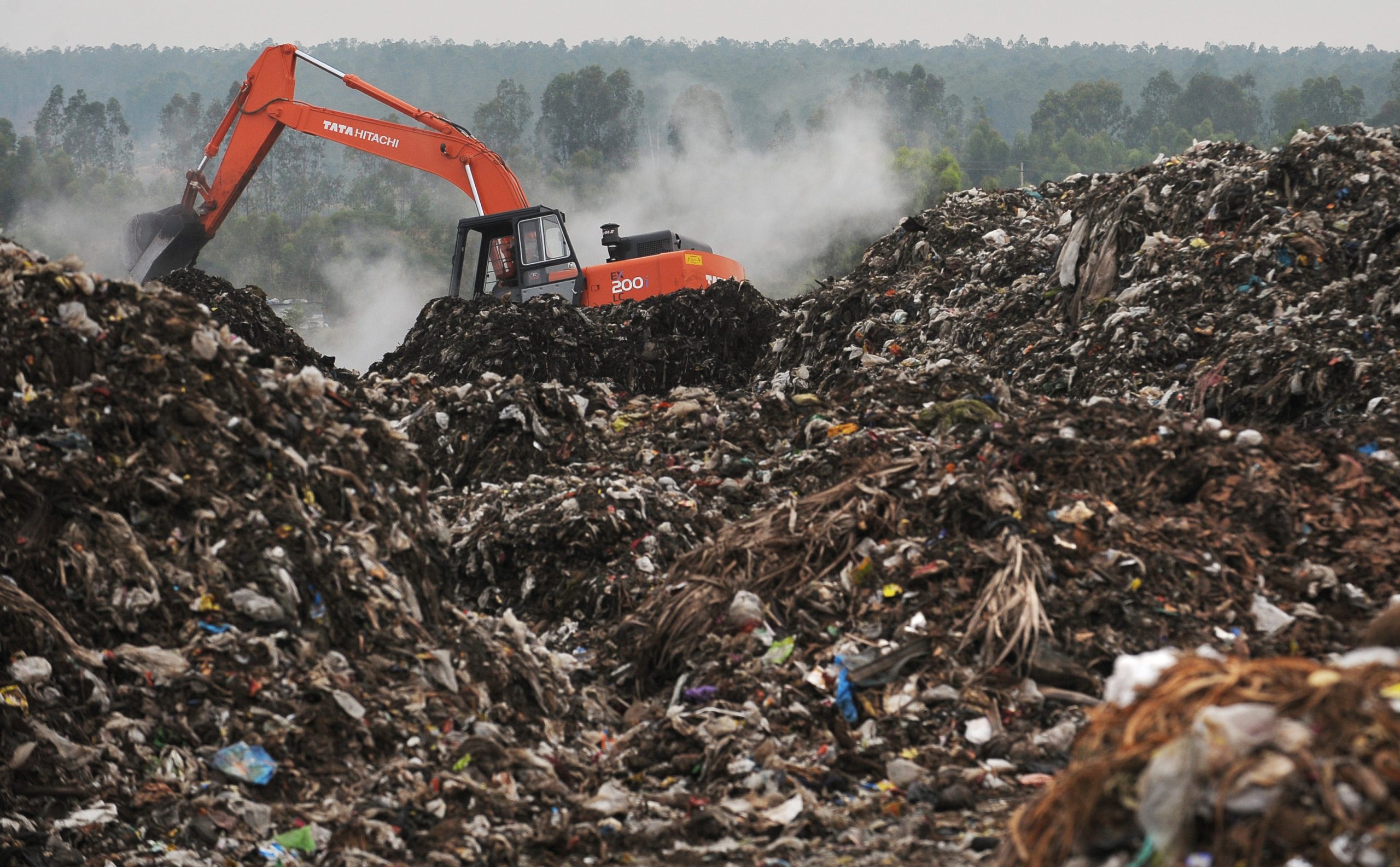 Ecología política y geografía crítica de la basura en el Ecuador: determinación social y conflictos distributivos