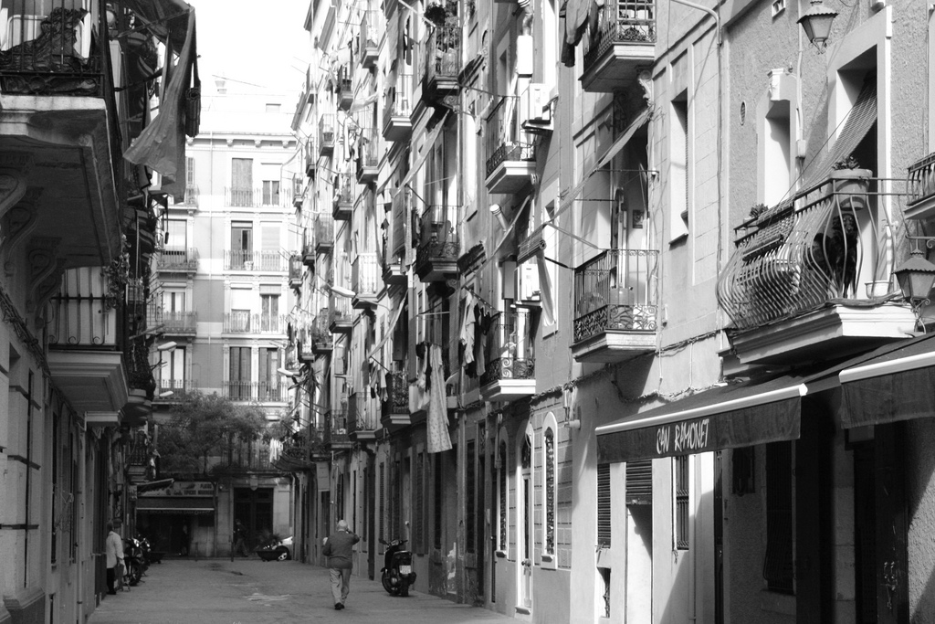 «El barrio no se vende» Las barriografías de la Barceloneta como herramienta de resistencia vecinal frente al extractivismo urbano