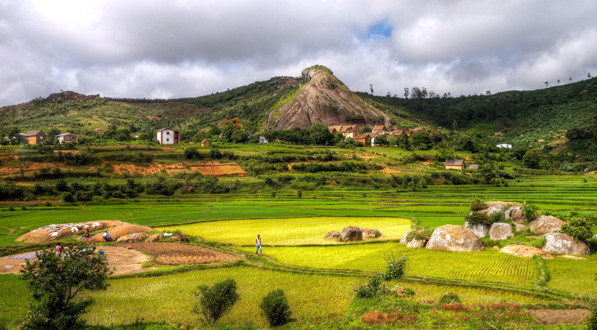 Conflictos ambientales en torno a proyectos extractivos y agrarios en Madagascar