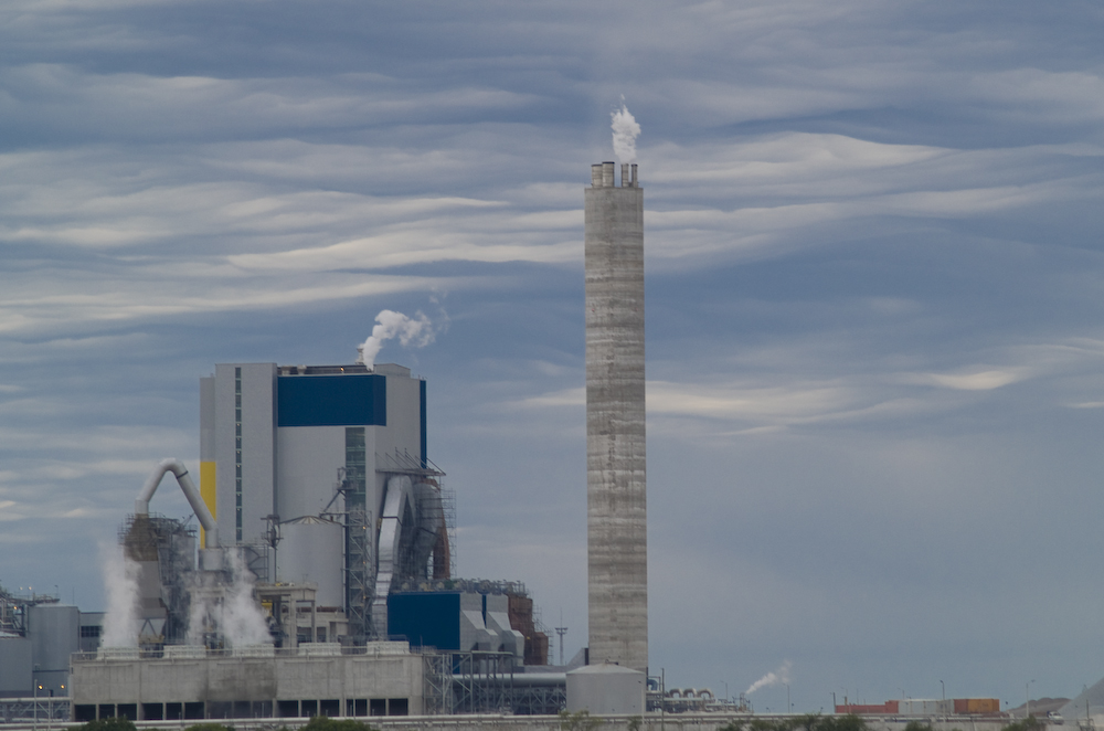 Acumulación por desposesión en Río Negro. Lecciones del falso debate empleo/ambiente en relación a la planta de celulosa sobre el río Uruguay