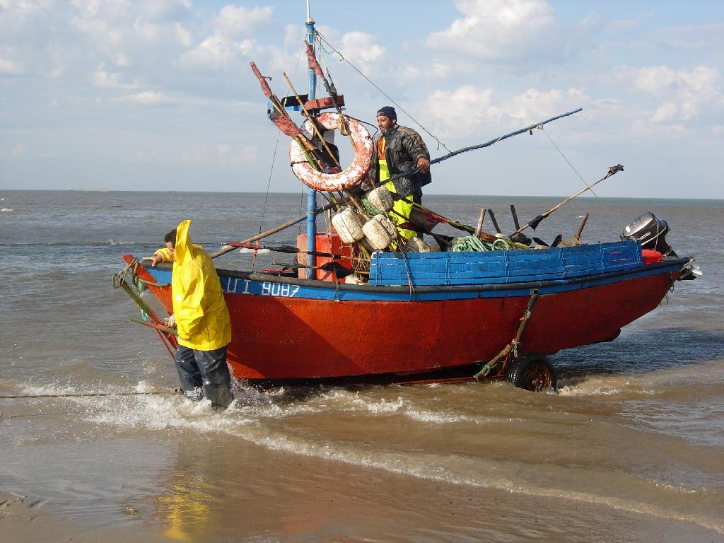 Las comunidades de pescadores artesanales en el siglo XXI