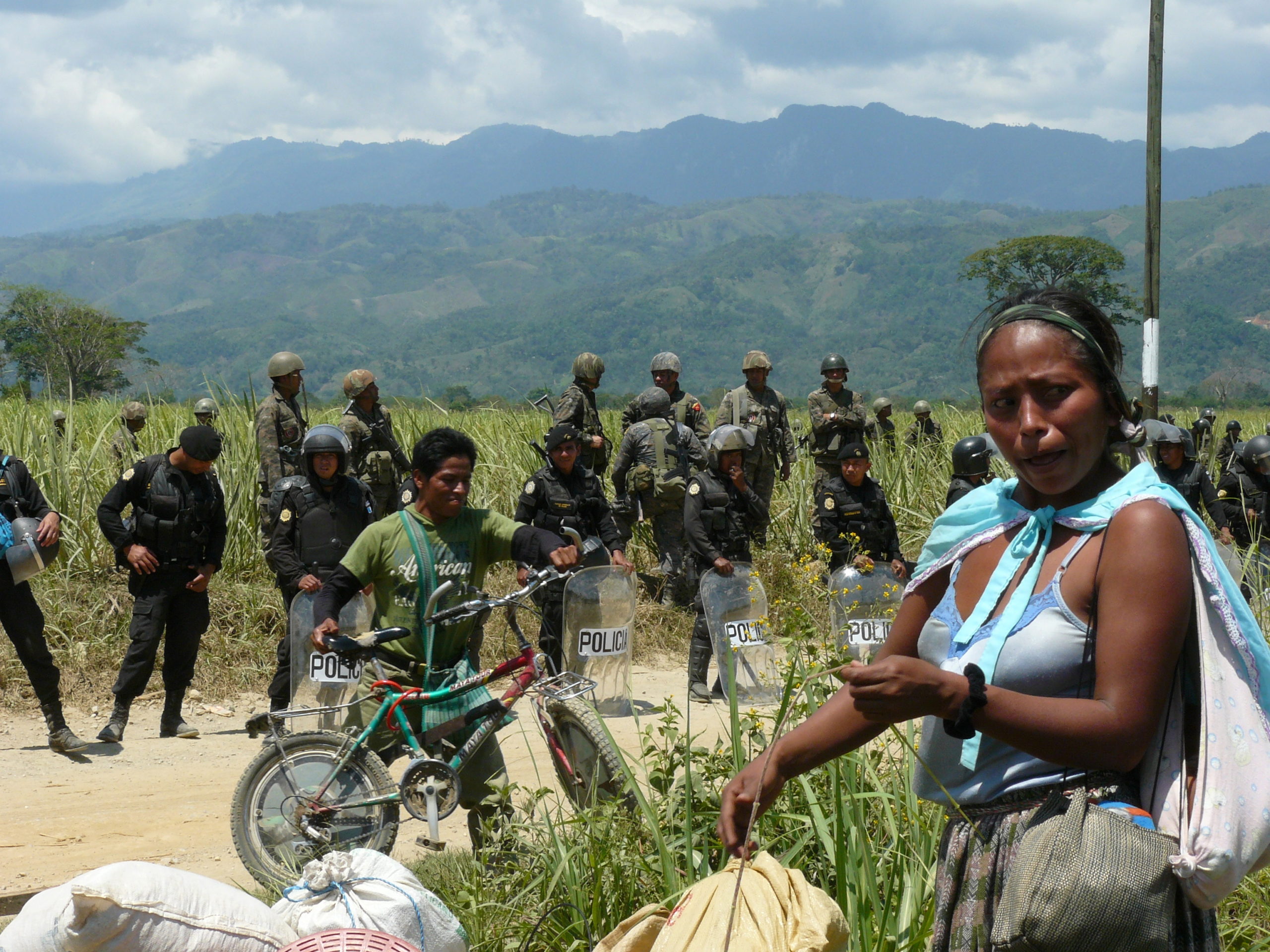 Violencia contra mujeres tejedoras de resistencias