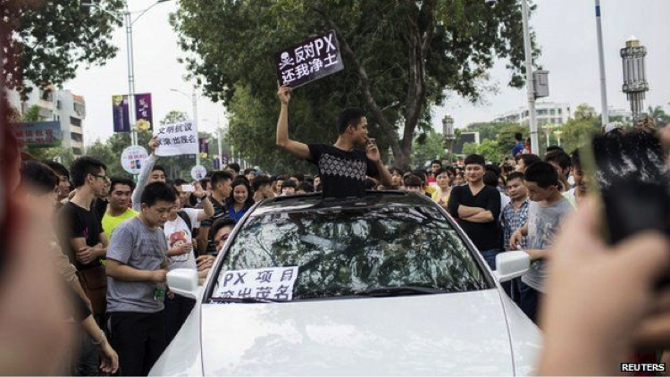 Grupos marginados y desorden público: factores de represión en las protestas medioambientales chinas