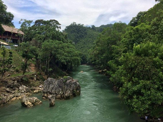 La imposición de un modelo energético neoliberal: los complejos Oxec y Renace en territorio maya q’eqchi’