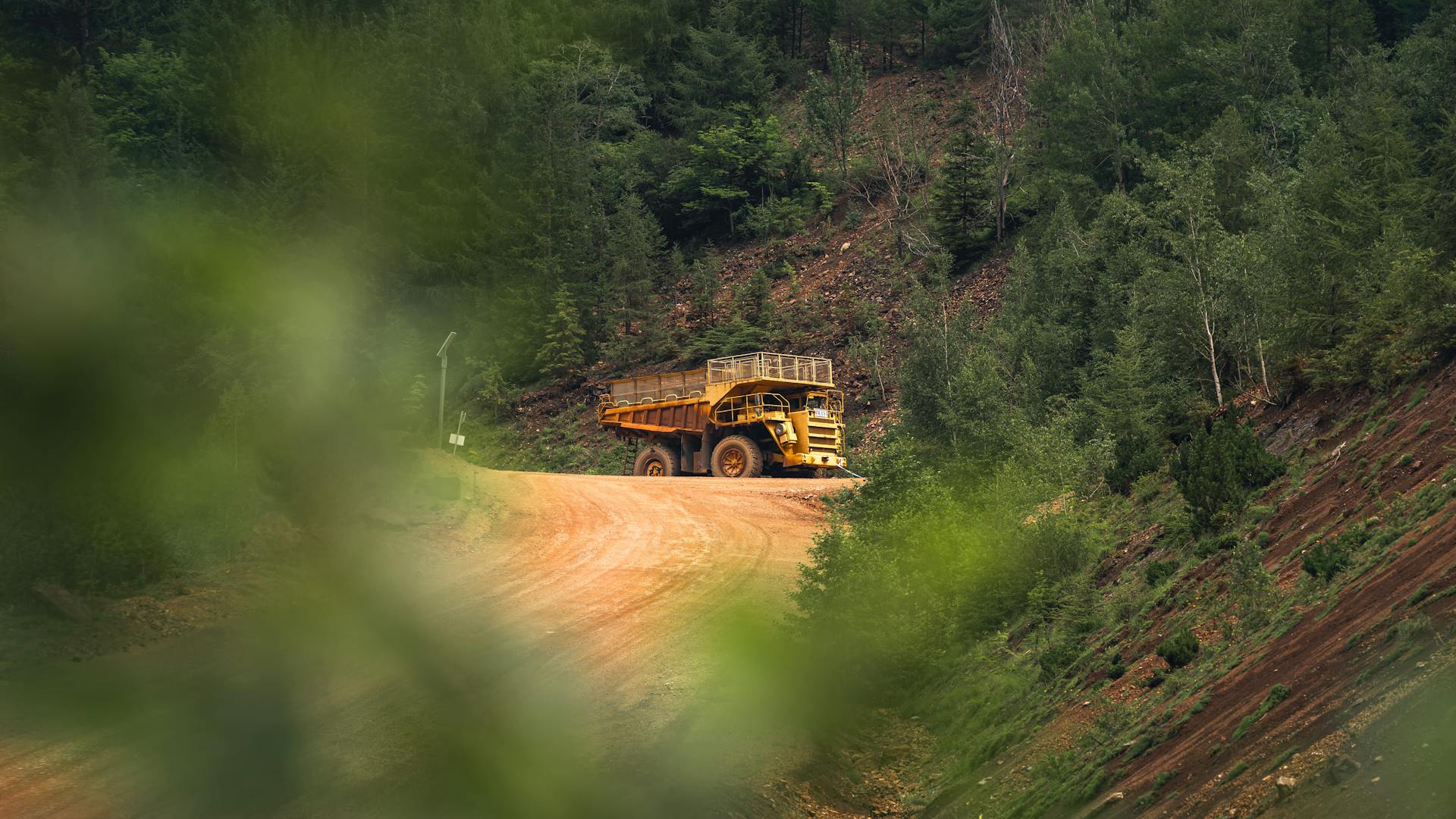 Cruces entre seguridad y extractivismo. Conflictos, violencias y fuerzas de seguridad en la apropiación de la naturaleza